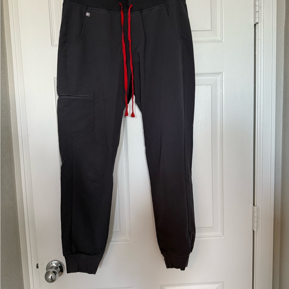 FIGS charcoal joggers size M 🩶